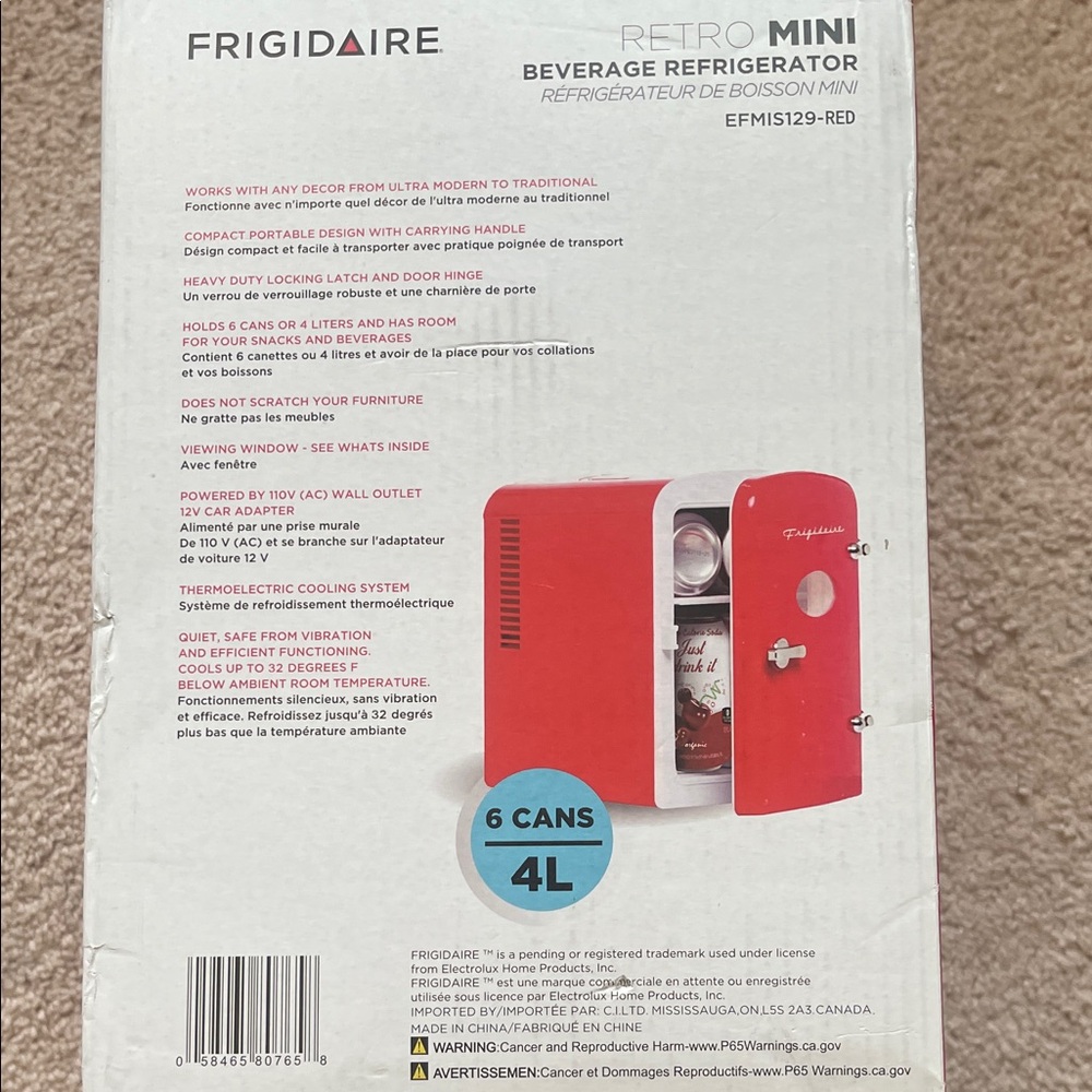Frigidaire Retro Mini Red Fridge - Picture 3 of 11
